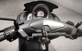 YAMAHA N-MAX 155 SG50J