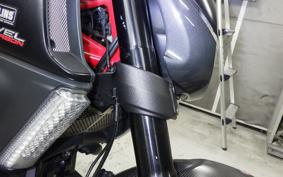 DUCATI DIAVEL Carbon 2012