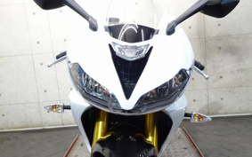 TRIUMPH DAYTONA 675 R 2014 TTA14F