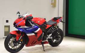 HONDA CBR1000RR R 2026 SC82