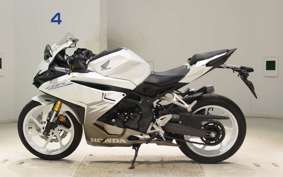 HONDA CBR250RR A 1995 MC51