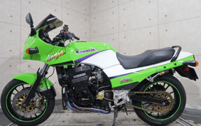 KAWASAKI GPZ900R NINJA 2002 00A085