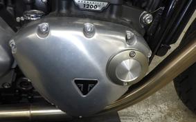 TRIUMPH THRUXTON 1200 R 2016