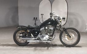 YAMAHA VIRAGO 250 3DM