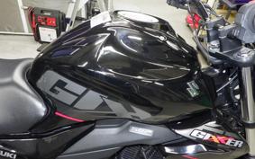 SUZUKI GIXXER 150 NG4BG