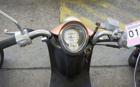SYM UMI 100