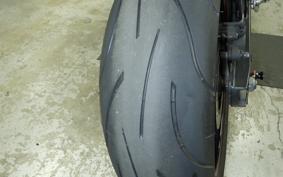 YAMAHA YZF-R1 2013