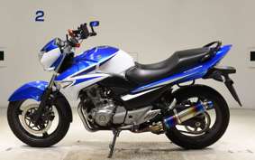 SUZUKI GSR250