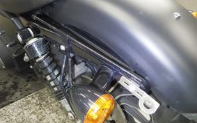 HARLEY XL883N 2013