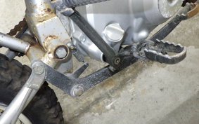 HONDA XR70R 1999 DE02