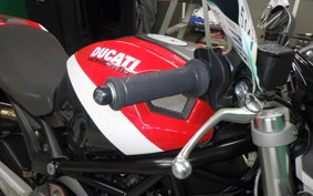 DUCATI MONSTER 696 2012