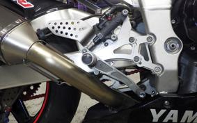 YAMAHA YZF-R1 2000