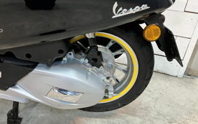 VESPA PRIMA BEIGE RA125 MICKEY