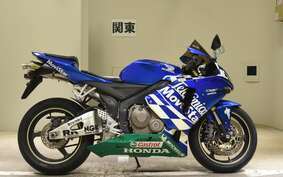 HONDA CBR600RR GEN 2 2007 PC37