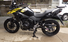 SUZUKI STROM 250 DS11A