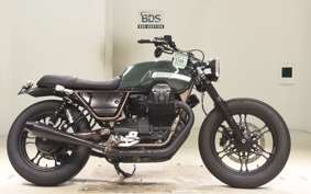MOTO GUZZI V7 STONE 2018