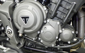 TRIUMPH STREET TRIPLE RS 2022