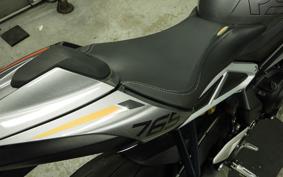 TRIUMPH STREET TRIPLE RS 2023