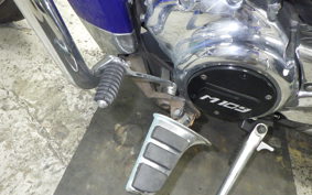 SUZUKI BOULEVARD M109R 2011