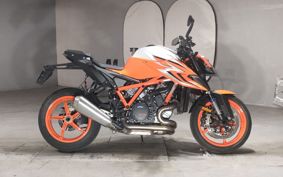 KTM 1290 SUPER DUKE R 2024 V3940