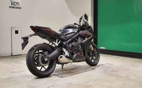 HONDA CBR650R E-Clutch 2026 RH17