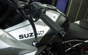SUZUKI GSX-8R 2024 EM1AA