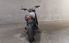 YAMAHA TW225 DG09J