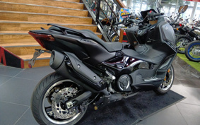YAMAHA T-MAX 560 A TECHMAX 2025 SJ21J