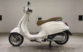 VESPA PRIMAVERA 125
