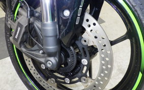 KAWASAKI ZX-25R ZX250E