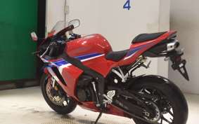 HONDA CBR600RR 2025 PC40