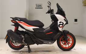 APRILIA SR GT200