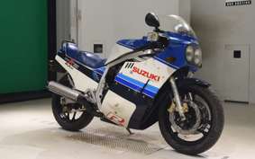 SUZUKI GSX-R750 1986 GR71F