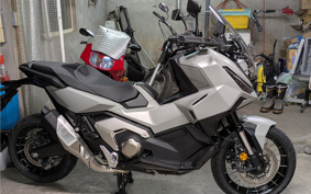 HONDA X-ADV 750 2026 RH21