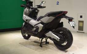 HONDA X-ADV 750 2025 RH21