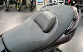 YAMAHA T-MAX 560 A TECHMAX 2025 SJ21J