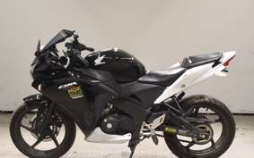 HONDA CBR125R JC50