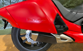 HONDA NM4 VULTUS -02 2016 RC82