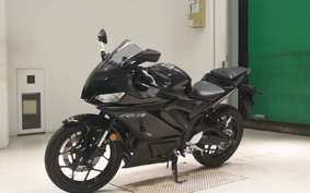 YAMAHA YZF R-3 2024 RH21J