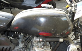 SUZUKI GT750 GT750