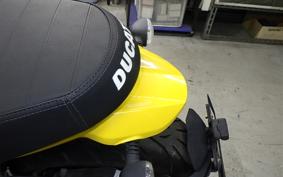 DUCATI SCRAMBLER ICON 2015
