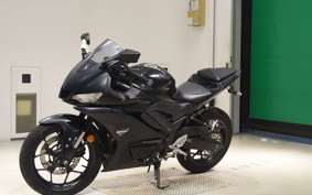 YAMAHA YZF-R25 A 2004 RG43J