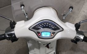VESPA PRIMA BEIGE RA150 M82414