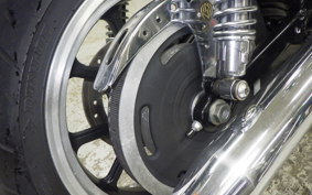 HARLEY XL883LI 2013