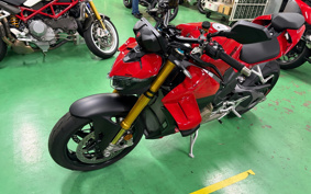 DUCATI STREET FIGHTER V4S 2025 7F00