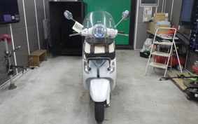 VESPA LX125