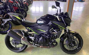 KAWASAKI Z400 2022 EX400L