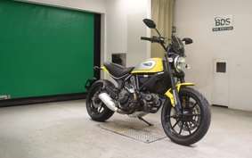 DUCATI SCRAMBLER ICON 2015