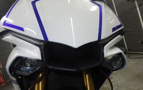 YAMAHA YZF-R1 2016