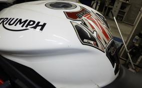 TRIUMPH STREET TRIPLE R 2015